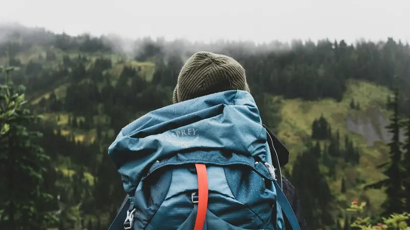 What Size Backpack for Hostels and a Budget Airline